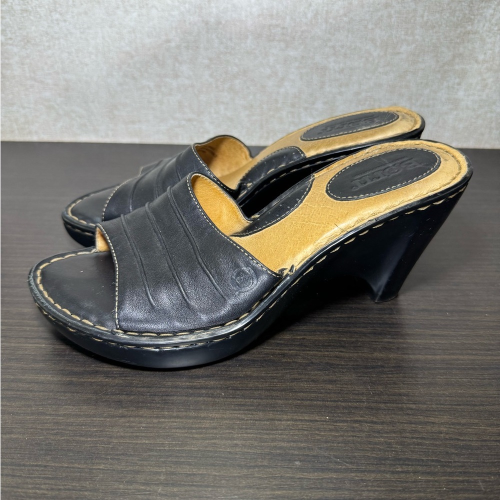 Born Black Leather Open Toe Mules Comfy Wedge Heels Size 6